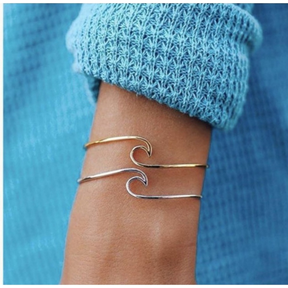 Silver Wave Bracelet